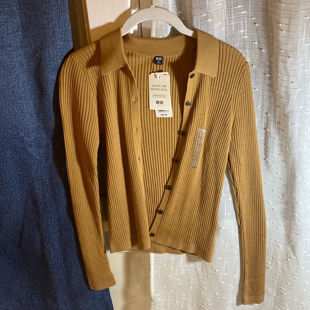 Women extra fine merino ribbed polo cardigan in beige
